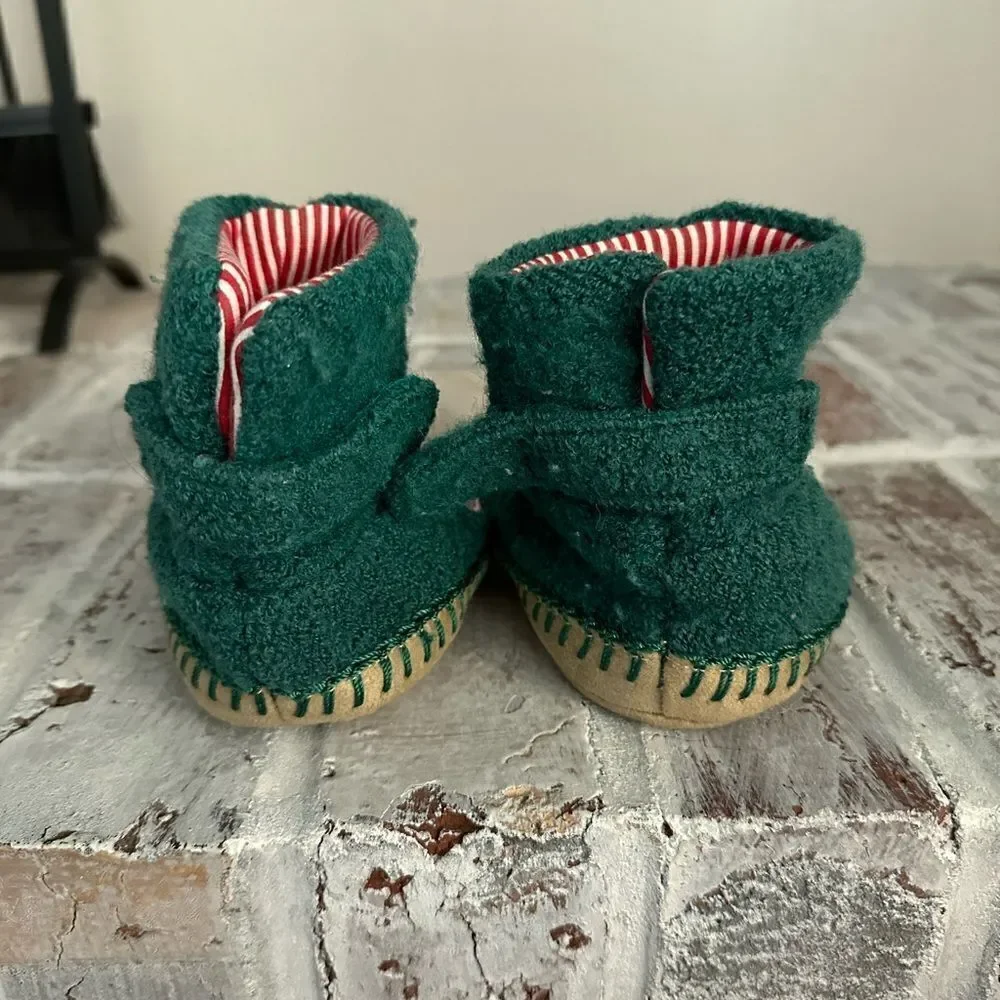 Hanna Andersson Santa Gnome Slippers Sz 7/8